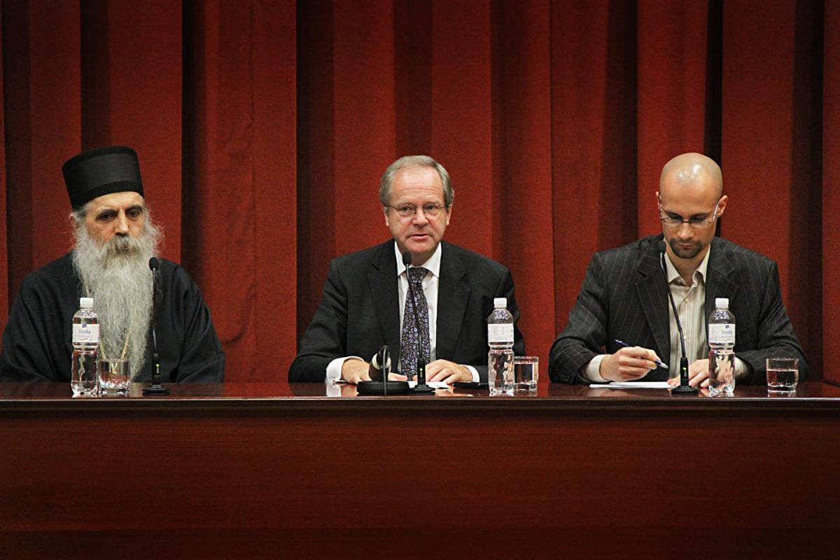 Проф. др Герхард Роберс